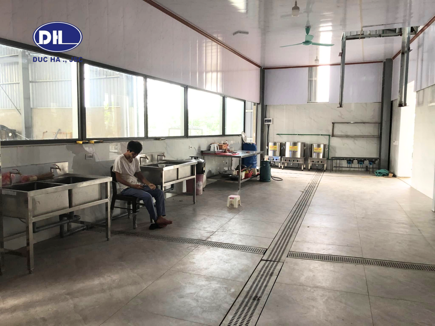 Thiết Kế & Thi công Bếp CN nhà hàng Trâu Ngon Sơn Lâm