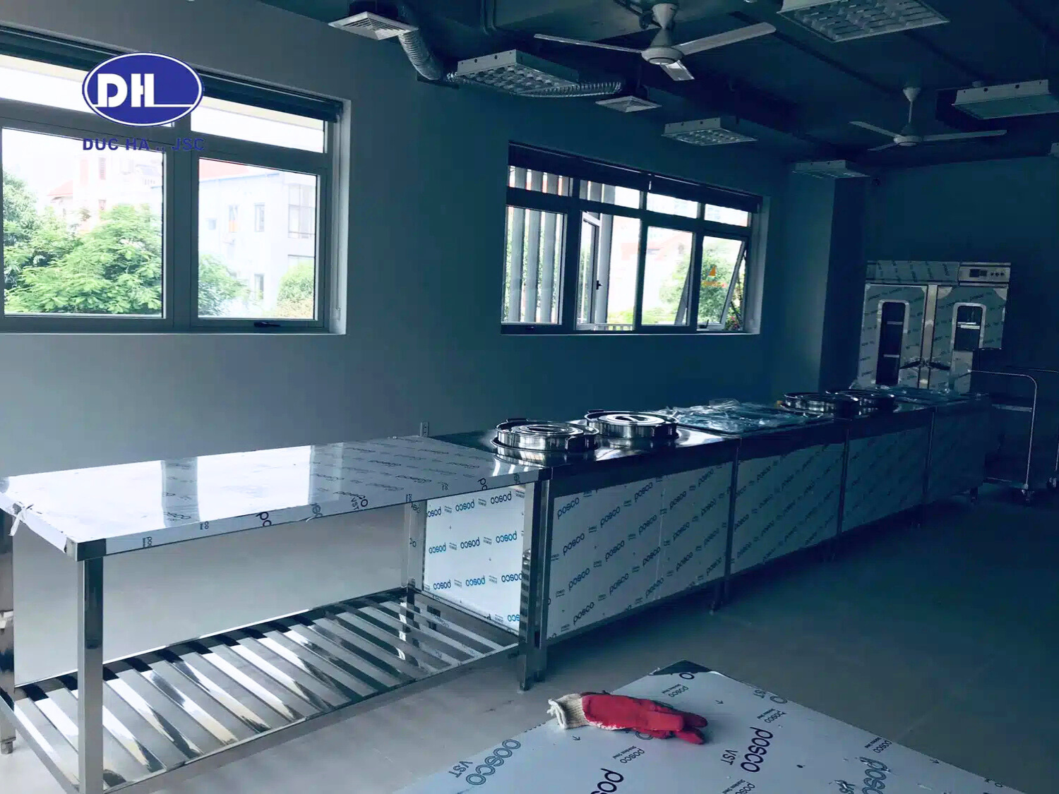 Công Trình Thiết kế Và Thi công Bếp ăn 2000S Quảng Ninh