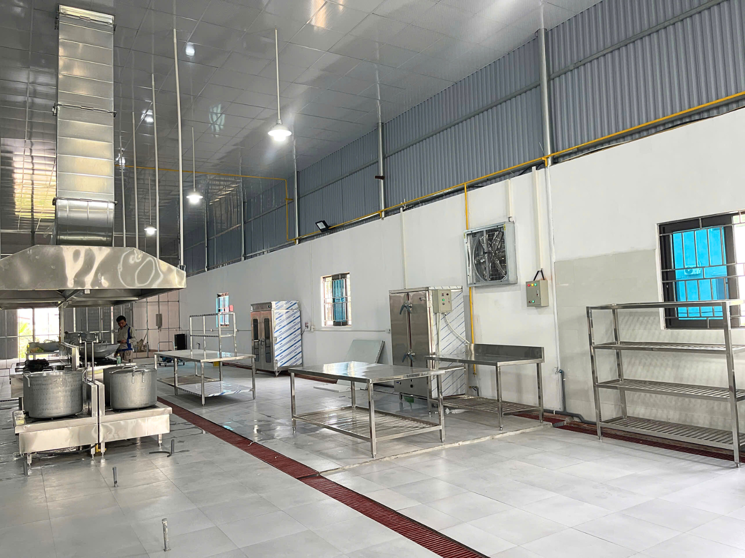 Thi công bếp ăn Công ty TNHH Thương mại và dịch vụ HLT Vina