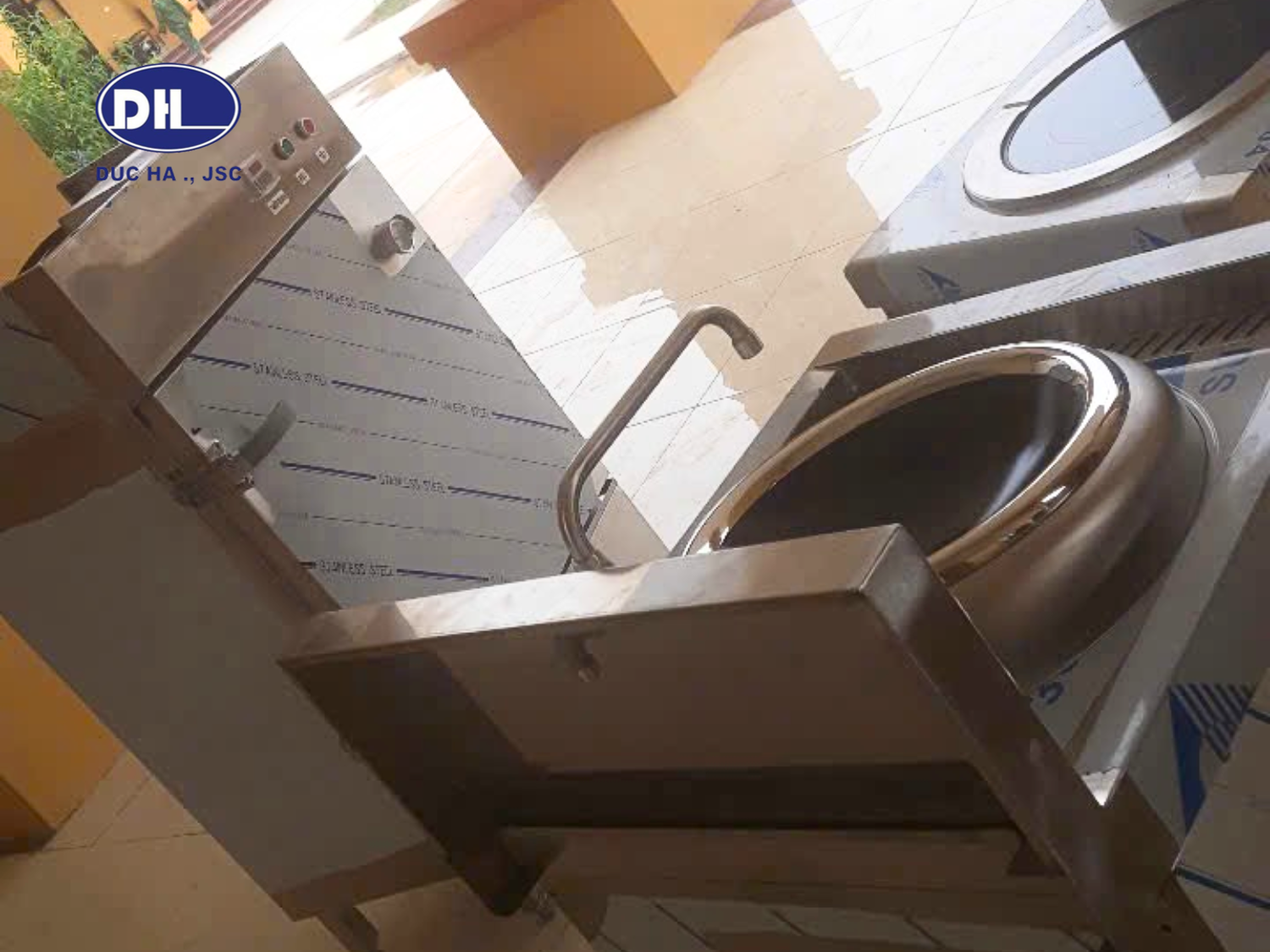 Ảnh bàn giao thiết bị tại công trình