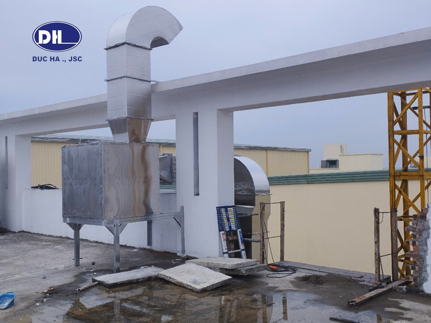 Hệ thống quạt hút và giá kê