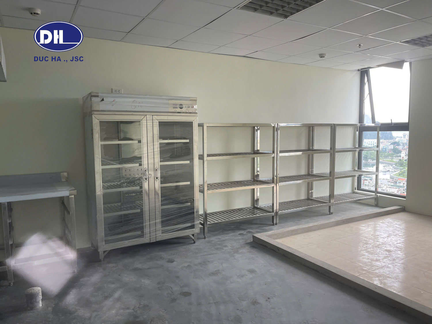 Dư án thi công bếp ăn Trung Tâm Truyền Thông Quảng Ninh