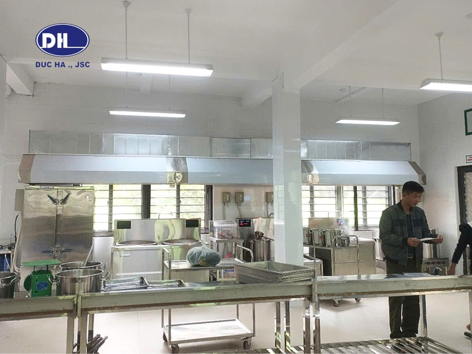 Chuyên Thiết kế & thi công bếp ăn công nghiệp trường mầm non