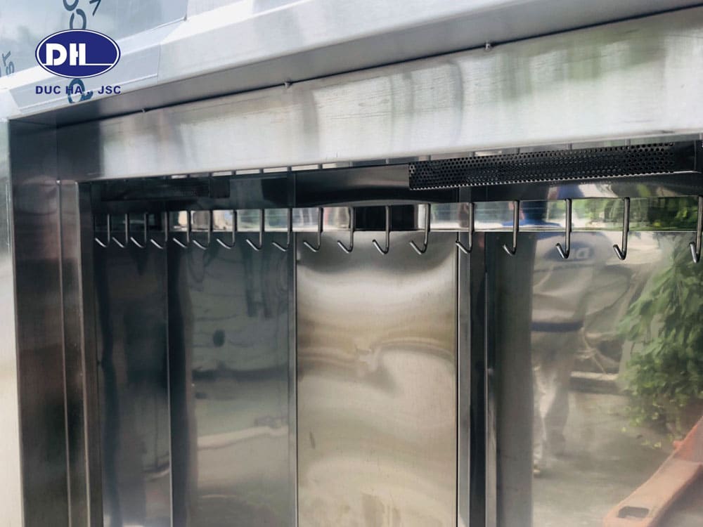 Móc treo tủ sấy tạp dề công nghiệp