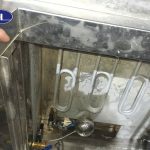 Cách xử lý tủ cơm công nghiệp bị đóng cặn đá vôi